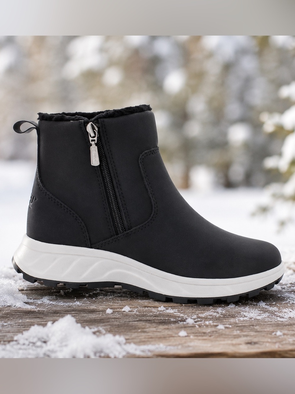 Khombu Sienna Women’s Size 6 Black All Weather Memory Foam Ankle Boots NIB
